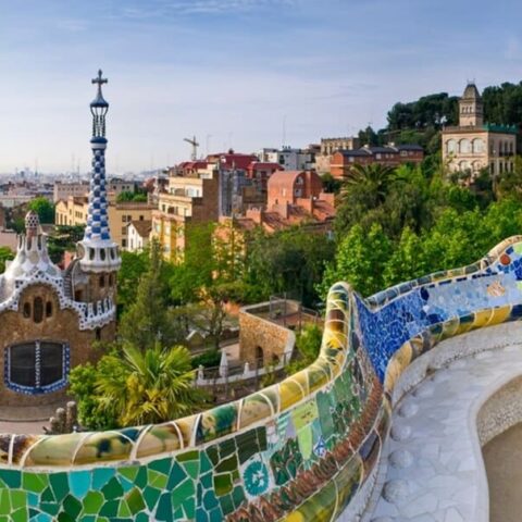 Visiting Barcelona With Kids (15 Top Things To Do In Barcelona For Kids)