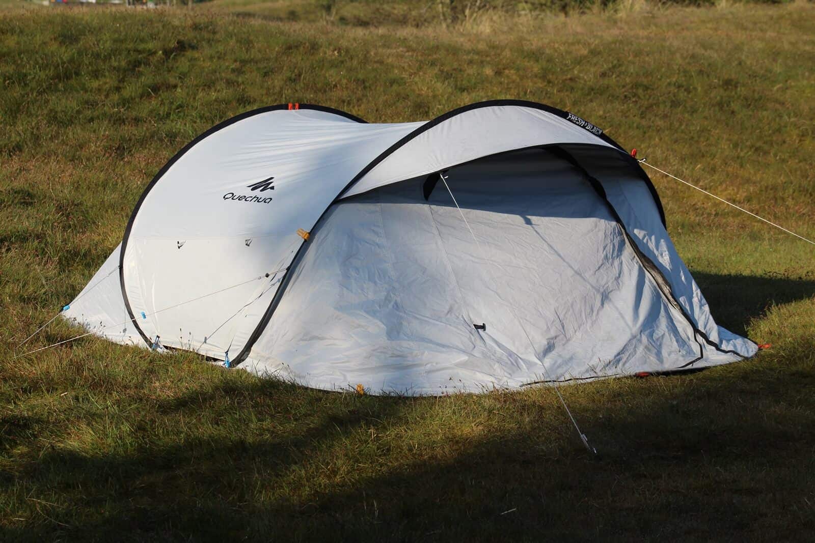 QuechuaTent2secs Family Off Duty