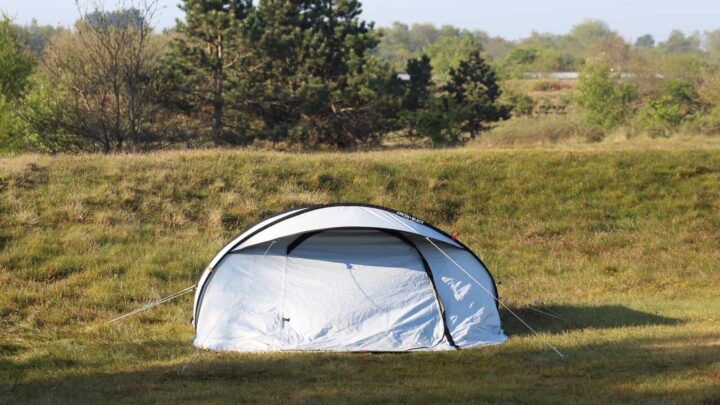 Review Of Quechua 2 Seconds Tent - Family Off Duty