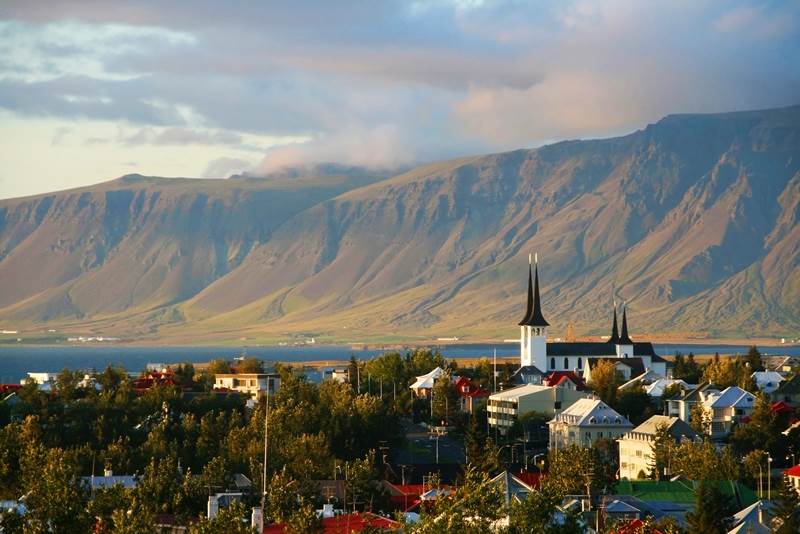 Mount Eska Reykjavik
