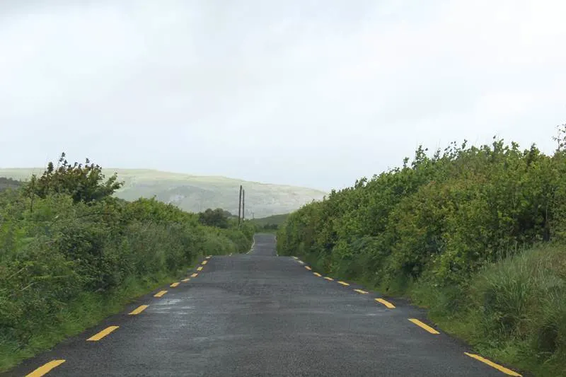 how to drive in Ireland