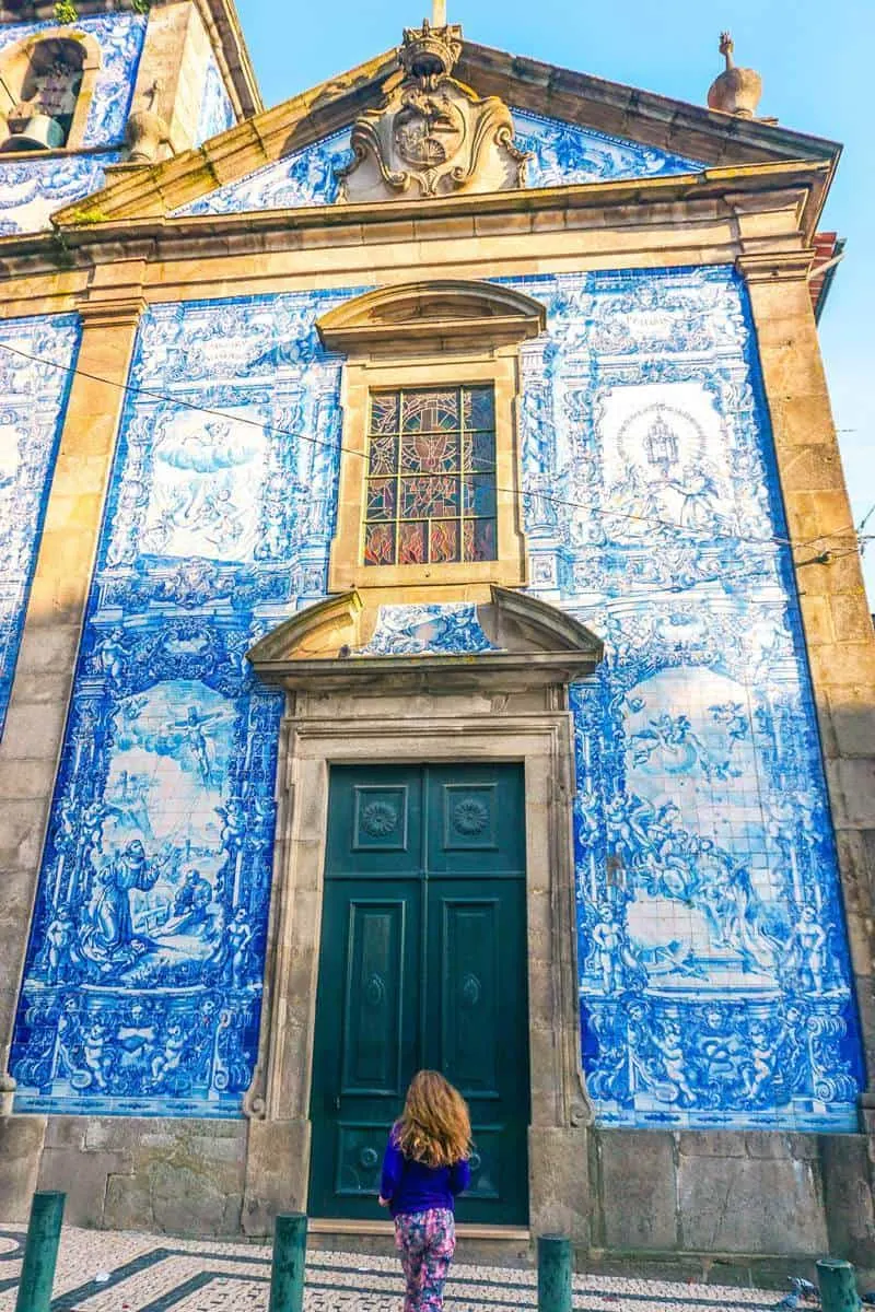 search for painted tiles with kids in Porto